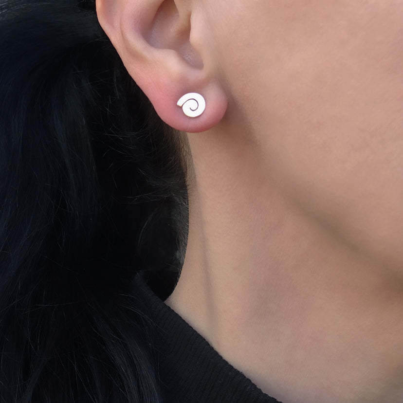 Silver Flower Stud Earrings – Perimade & Co.